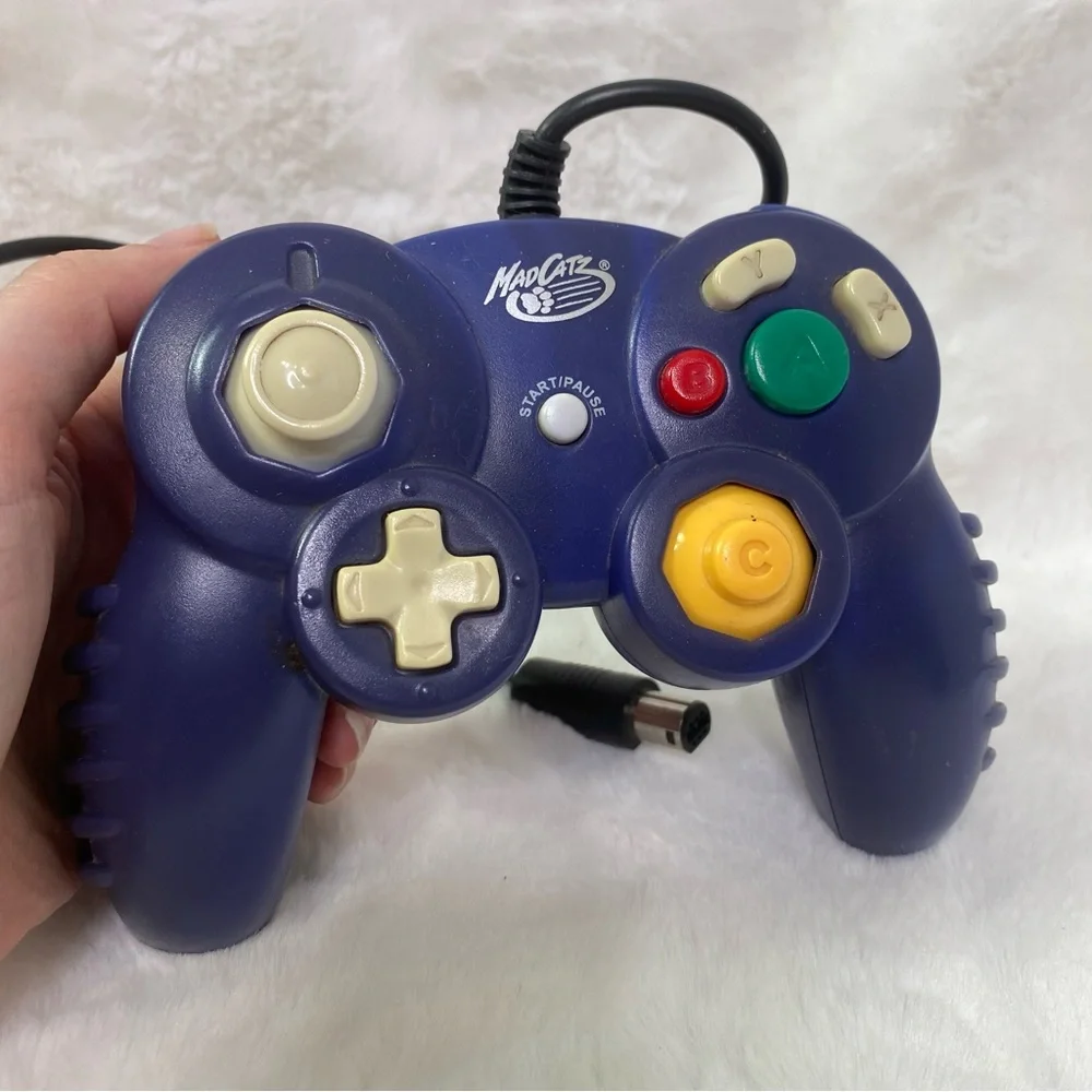 MadCatz GameCube purple Nintendo controller